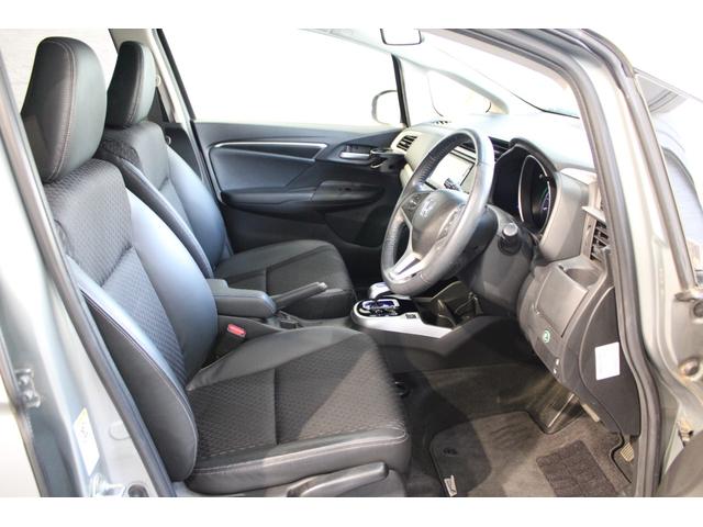 フィットハイブリッド Ｌパッケージ　雹損害有　純正ナビ　フルセグ　バックカメラ　クルコン　ワンオーナー　Ｂｌｕｅｔｏｏｔｈ　オートリトラミラー　１オーナ　ナビ＆ＴＶ　ＤＶＤ再生　ＬＥＤ　ＥＣＯＮ　オートクルーズコントロール　ＥＴＣ（14枚目）