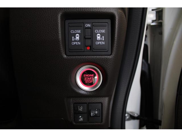 Ｎ－ＢＯＸ Ｌ・ターボ　純正８インチナビ　両側電動スライドドア　シートヒーター　フルセグ　バックカメラ　コーナーセンサー　シ－トヒ－タ－　ＡＡＣ　衝突軽減ブレーキ　Ｂカメラ　ＬＥＤ　ワンオーナー車　整備記録簿　地デジ　イモビ（12枚目）