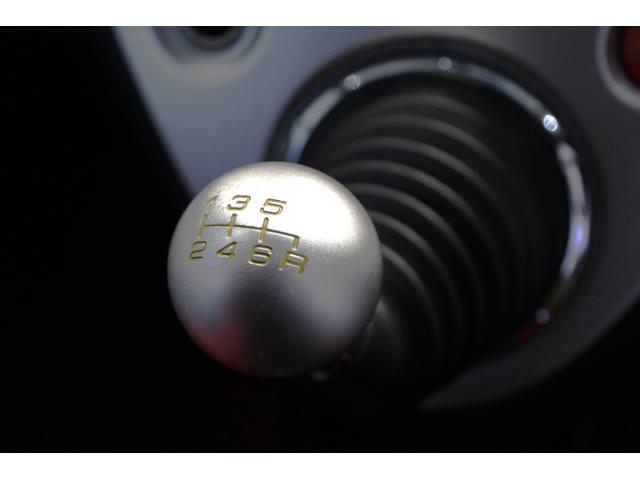 シビック タイプＲ　６速ＭＴ　メモリーナビ　フルセグ　ＥＴＣ　Ｂｌｕｅｔｏｏｔｈ　ＨＩＤヘッドライト　純正アルミホイール　キーレス　パワステ　ＤＶＤ　ナビＴＶ　ＡＢＳ　エアバッグ　パワーウインドウ　マニュアルエアコン（8枚目）