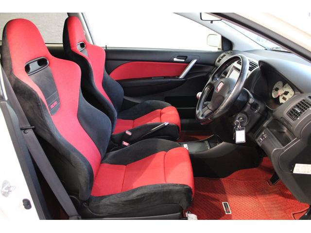 シビック タイプＲ　６速ＭＴ　メモリーナビ　フルセグ　ＥＴＣ　Ｂｌｕｅｔｏｏｔｈ　ＨＩＤヘッドライト　純正アルミホイール　キーレス　パワステ　ＤＶＤ　ナビＴＶ　ＡＢＳ　エアバッグ　パワーウインドウ　マニュアルエアコン（10枚目）