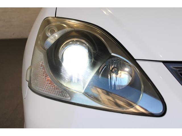 シビック タイプＲ　６速ＭＴ　メモリーナビ　フルセグ　ＥＴＣ　Ｂｌｕｅｔｏｏｔｈ　ＨＩＤヘッドライト　純正アルミホイール　キーレス　パワステ　ＤＶＤ　ナビＴＶ　ＡＢＳ　エアバッグ　パワーウインドウ　マニュアルエアコン（24枚目）