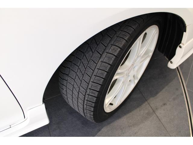 シビック タイプＲ　６速ＭＴ　メモリーナビ　フルセグ　ＥＴＣ　Ｂｌｕｅｔｏｏｔｈ　ＨＩＤヘッドライト　純正アルミホイール　キーレス　パワステ　ＤＶＤ　ナビＴＶ　ＡＢＳ　エアバッグ　パワーウインドウ　マニュアルエアコン（26枚目）