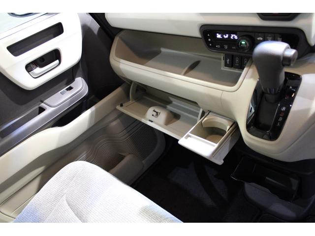 Ｎ－ＢＯＸ Ｇ・Ｌホンダセンシング　雹損害有　純正ナビ　フルセグ　ＥＴＣ　左側パワースライドドア　バックカメラ　シートヒーター　コーナーセンサー　Ｂｌｕｅｔｏｏｔｈ　衝突軽減ブレーキ　スマートキー　レーダブレーキ　Ｓヒータ　Ａストップ（16枚目）