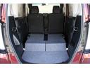 後席を倒すと大空間となります！！アウトドア用品などもたくさん積み込めます♪