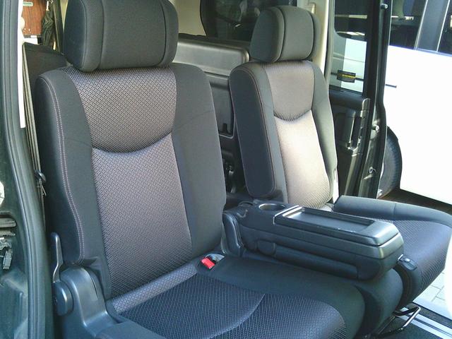 セレナ ハイウェイスター　Ｖセレクション　両側パワースライドドア　フリップダウンモニター　社外１８インチアルミホイール（23枚目）