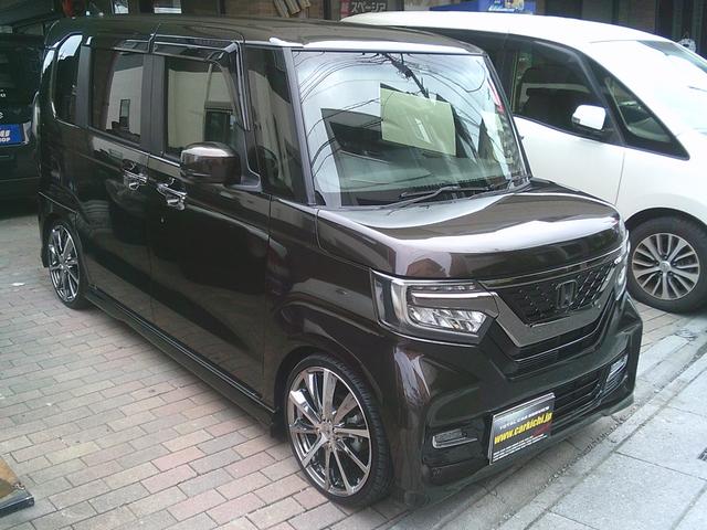 Ｎ－ＢＯＸカスタム Ｇ・Ｌターボホンダセンシング　ローダウン　ワンオーナー　フリップダウンモニター　社外１７インチホイール　両側パワースライドドア　前後ドラレコ（3枚目）