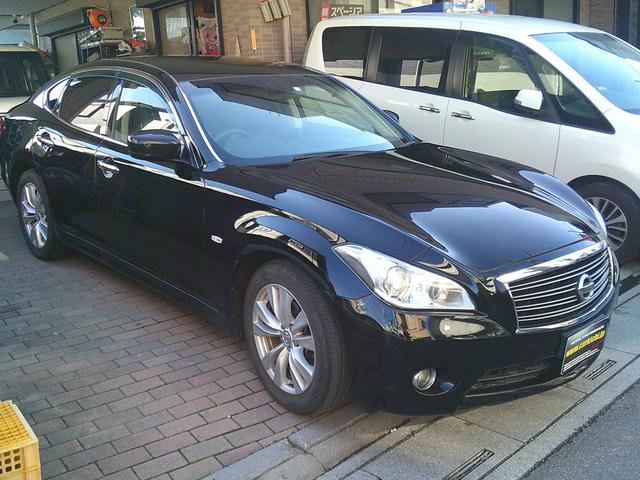 フーガ 250GT Aパッケージ ETC バックカメラ サイドカメラ スマートキー プッシュスタート パワーシート(3枚目)