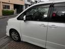 ヴォクシー ＺＳ　福祉車両　両側パワスラ　フリップダウンモニター　バックカメラ　ＥＴＣ　スマートキー　ソナー　Ｂｌｕｅｔｏｏｔｈ　地デジナビＴＶ　モデリスタエアロ（6枚目）