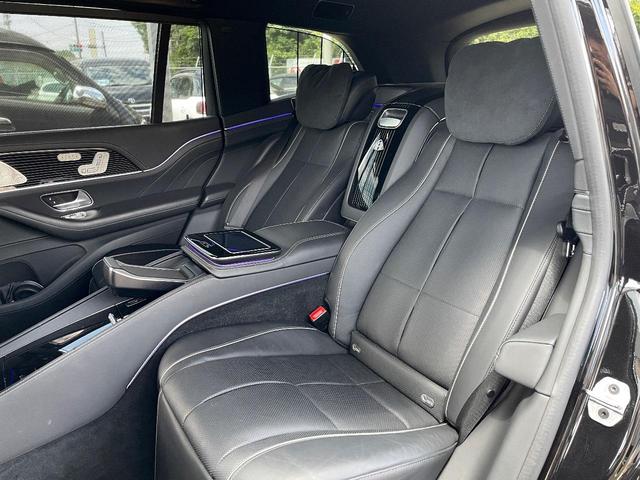 ＧＬＳ ＧＬＳ６００　４マチック　マットブラックラッピング／パノラミックサンルーフ／ブルメスターサウンド／リアモニター／電動サイドステップ／２３インチＡＷ／シートヒーター／ベンチレーター（49枚目）