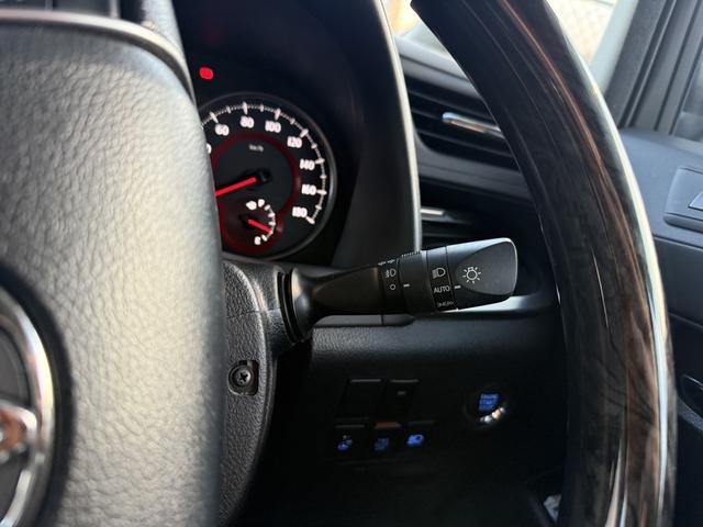 アルファード 2.5S Cパッケージ ワンオーナー/レクサス純正LMルック/デジタルミラー/サンルーフ/黒レザー/シートクーラ/シートヒータ/フリップダウンモニター/オートハイビーム/ステアリングヒータ/ACC/BSM/ドラレコ(21枚目)