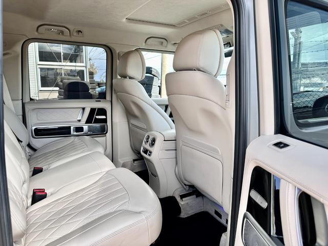 Ｇクラス Ｇ６３　ＡＭＧレザーエクスクルーシブパッケージ　デジーノマグノプラチナムマット／世田谷スペシャルオーダー／ナイトＰＫＧ／エクスクルーシブＰＫＧ／デジーノ／電動サイドステップ／Ｍブラック２２ｉｎｃｈＡＭＧホイール／デジタルインナーミラー／ブルメスター（42枚目）