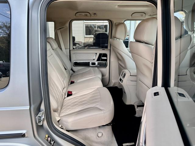 Ｇクラス Ｇ６３　ＡＭＧレザーエクスクルーシブパッケージ　デジーノマグノプラチナムマット／世田谷スペシャルオーダー／ナイトＰＫＧ／エクスクルーシブＰＫＧ／デジーノ／電動サイドステップ／Ｍブラック２２ｉｎｃｈＡＭＧホイール／デジタルインナーミラー／ブルメスター（43枚目）