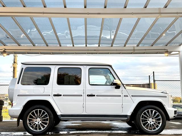 Ｇクラス Ｇ４００ｄ　ＡＭＧライン　Ｇ　ｍａｎｕｆａｋｕｔｕｒプログラム／ＡＭＧライン／ラグジュアリーＰＫＧ／ブラウンレザーシート／アダプティブダンピングシステム／３６０°カメラ／サンルーフ／シートヒーター／ブルメスターサウンド（8枚目）