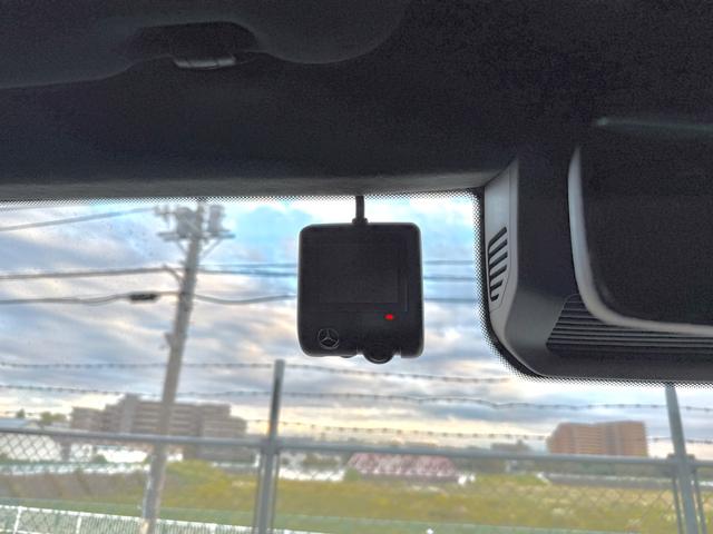 Ｇクラス Ｇ４００ｄ　ＡＭＧライン　Ｇ　ｍａｎｕｆａｋｕｔｕｒプログラム／ＡＭＧライン／ラグジュアリーＰＫＧ／ブラウンレザーシート／アダプティブダンピングシステム／３６０°カメラ／サンルーフ／シートヒーター／ブルメスターサウンド（21枚目）