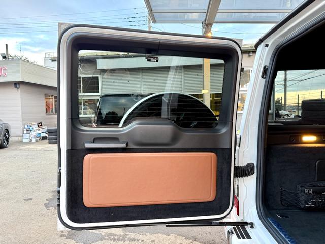 Ｇクラス Ｇ４００ｄ　ＡＭＧライン　Ｇ　ｍａｎｕｆａｋｕｔｕｒプログラム／ＡＭＧライン／ラグジュアリーＰＫＧ／ブラウンレザーシート／アダプティブダンピングシステム／３６０°カメラ／サンルーフ／シートヒーター／ブルメスターサウンド（52枚目）