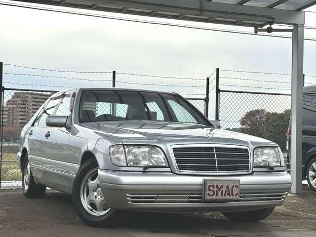 装備：ワンオーナー／サンルーフ／社外パナソニックナビ／ブラックフルレザーシート／シートヒーター／電動テールゲート／メモリー機能付き電動シート／バックカメラ／純正１６インチＡＷ