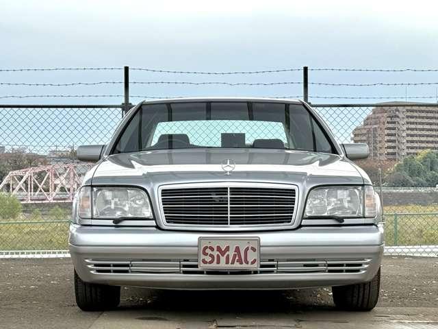 装備：ワンオーナー／サンルーフ／社外パナソニックナビ／ブラックフルレザーシート／シートヒーター／電動テールゲート／メモリー機能付き電動シート／バックカメラ／純正１６インチＡＷ