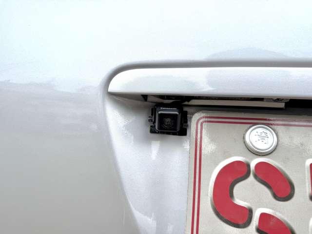 装備：ワンオーナー／サンルーフ／社外パナソニックナビ／ブラックフルレザーシート／シートヒーター／電動テールゲート／メモリー機能付き電動シート／バックカメラ／純正１６インチＡＷ