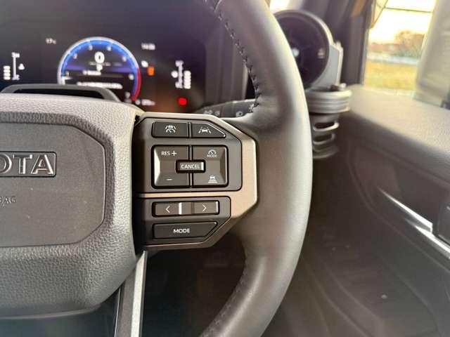 ランドクルーザー２５０ ＶＸファーストエディション　フルモデリスタエアロ／モデリスタ２０ＡＷ／Ａ２Ｍプロテクト／サンルーフ／ブラウンレザーシート／シートヒーター／ベンチレーター／ＡＣＣ／レーンキープアシスト／デジタルインナーミラー／パワーバックドア（18枚目）