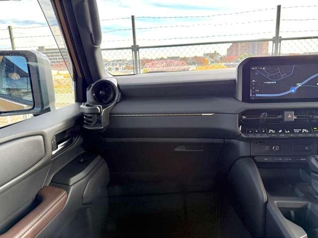 ランドクルーザー２５０ ＶＸファーストエディション　フルモデリスタエアロ／モデリスタ２０ＡＷ／Ａ２Ｍプロテクト／サンルーフ／ブラウンレザーシート／シートヒーター／ベンチレーター／ＡＣＣ／レーンキープアシスト／デジタルインナーミラー／パワーバックドア（30枚目）