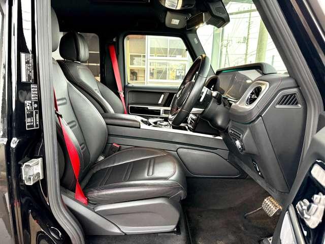 ディーゼルターボ　４ＷＤ　各所エンブレムラッピング／ＡＭＧライン／サンルーフ／ブルメスターサウンド／シートヒーター／前後ドライブレコーダー／レーンキープアシスト／全方位カメラ／アダプティブコントロール