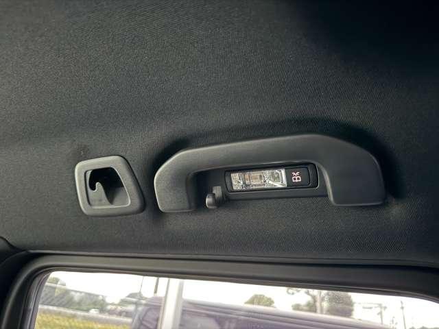 ディーゼルターボ　４ＷＤ　各所エンブレムラッピング／ＡＭＧライン／サンルーフ／ブルメスターサウンド／シートヒーター／前後ドライブレコーダー／レーンキープアシスト／全方位カメラ／アダプティブコントロール