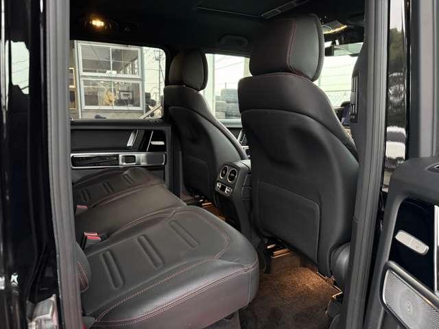 ディーゼルターボ　４ＷＤ　各所エンブレムラッピング／ＡＭＧライン／サンルーフ／ブルメスターサウンド／シートヒーター／前後ドライブレコーダー／レーンキープアシスト／全方位カメラ／アダプティブコントロール