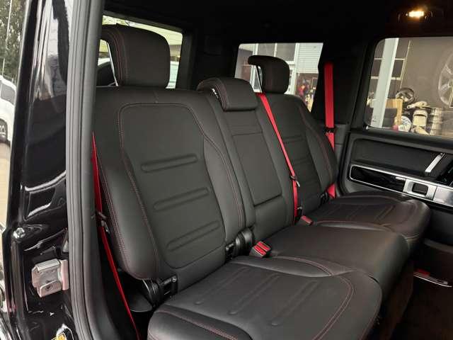 ディーゼルターボ　４ＷＤ　各所エンブレムラッピング／ＡＭＧライン／サンルーフ／ブルメスターサウンド／シートヒーター／前後ドライブレコーダー／レーンキープアシスト／全方位カメラ／アダプティブコントロール