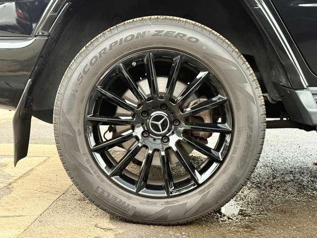 ディーゼルターボ　４ＷＤ　各所エンブレムラッピング／ＡＭＧライン／サンルーフ／ブルメスターサウンド／シートヒーター／前後ドライブレコーダー／レーンキープアシスト／全方位カメラ／アダプティブコントロール