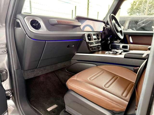 ラグジュアリーＰＫＧ／サンルーフ／ブルメスターサウンド／ａｐｐｌｅ　ｃａｒ　ｐｌａｙ／アダプティブダンピングシステム／ブラウンフルレザーシート／全方位カメラ／ＡＭＧ２０インチＡＷ