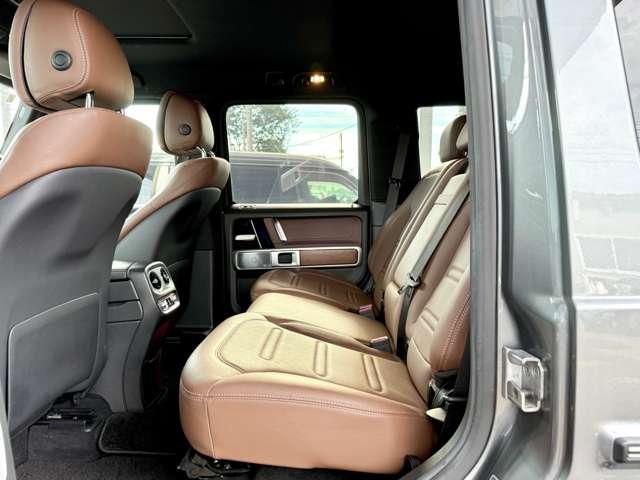 ラグジュアリーＰＫＧ／サンルーフ／ブルメスターサウンド／ａｐｐｌｅ　ｃａｒ　ｐｌａｙ／アダプティブダンピングシステム／ブラウンフルレザーシート／全方位カメラ／ＡＭＧ２０インチＡＷ