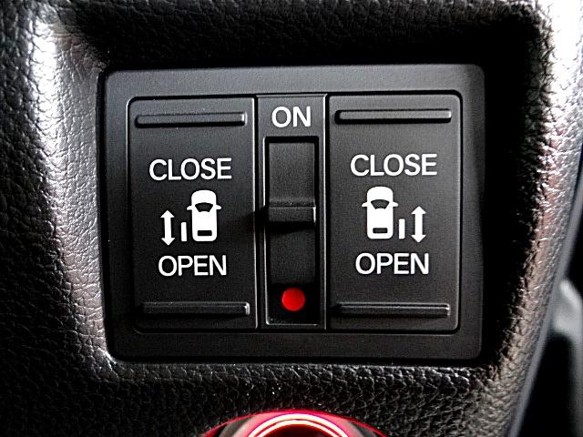 Ｎ－ＢＯＸカスタム Ｌ　スタイル＋ブラック　９灯式ＬＥＤヘッドライト　フルＬＥＤリアランプ　メタルスモーク偏光塗装　本革巻ハンドル　アレルクリーンプラスシート　両側オートスライドドア　Ｈｏｎｄａ　ＳＥＮＳＩＮＧ　ナビ装着用スペシャルパッケージ（42枚目）