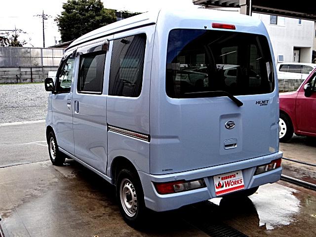 ハイゼットカーゴ ＤＸ　ＳＡＩＩＩ　走行１３７３７キロ　４ＷＤ　前席パワーウインドウ　スマアシ３　リモコンキー　ハイビームアシスト　アイドリングストップ（8枚目）