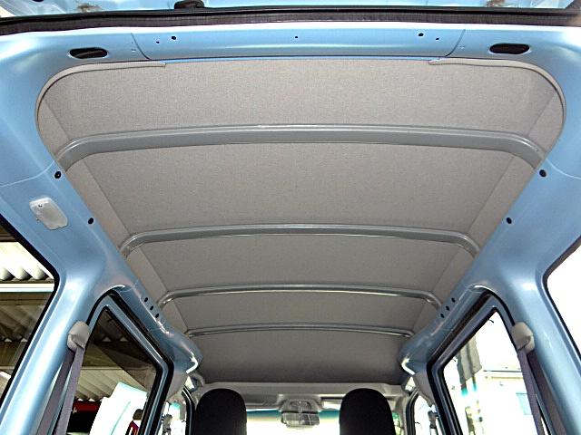 ハイゼットカーゴ ＤＸ　ＳＡＩＩＩ　走行１３７３７キロ　４ＷＤ　前席パワーウインドウ　スマアシ３　リモコンキー　ハイビームアシスト　アイドリングストップ（22枚目）