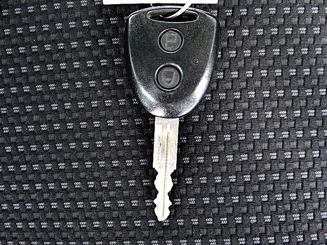 ハイゼットカーゴ ＤＸ　ＳＡＩＩＩ　走行１３７３７キロ　４ＷＤ　前席パワーウインドウ　スマアシ３　リモコンキー　ハイビームアシスト　アイドリングストップ（26枚目）