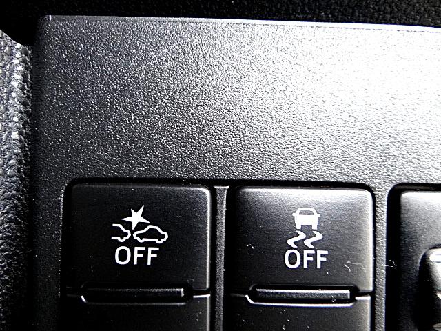 ハイゼットカーゴ ＤＸ　ＳＡＩＩＩ　走行１３７３７キロ　４ＷＤ　前席パワーウインドウ　スマアシ３　リモコンキー　ハイビームアシスト　アイドリングストップ（32枚目）