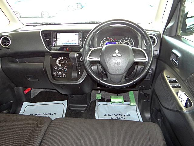 ｅＫスペースカスタム カスタムＴ　社外ナビ・テレビ　ＵＳＢ接続　Ｂｌｕｅｔｏｏｔｈオーディオ　バックカメラ　両側オートスライドドア　ＨＩＤヘッドライト　オートライト　横滑り防止　純正アルミホイール（4枚目）