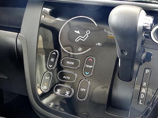 ｅＫスペースカスタム カスタムＴ　社外ナビ・テレビ　ＵＳＢ接続　Ｂｌｕｅｔｏｏｔｈオーディオ　バックカメラ　両側オートスライドドア　ＨＩＤヘッドライト　オートライト　横滑り防止　純正アルミホイール（34枚目）