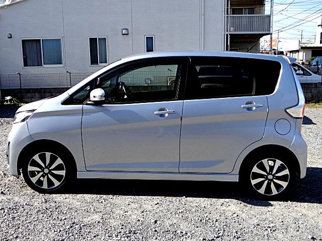 ｅＫカスタム Ｔ　ｅ－アシスト　純正ナビ・テレビ　バックカメラ　ＵＳＢ接続　Ｂｌｕｅｔｏｏｔｈオーディオ　ＨＩＤヘッドライト　フォグランプ　プッシュスタート　スマートキー　純正アルミホイール　ＥＴＣ　ｅ－Ａｓｓｉｓｔ（13枚目）