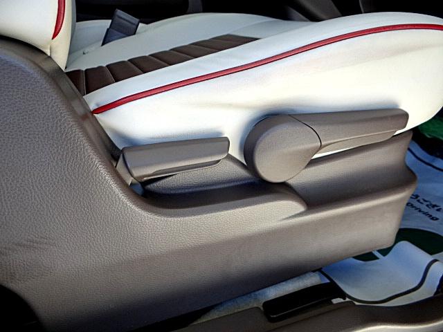 ＭＲワゴンＷｉｔ ＸＳ　社外ナビ・テレビ　ＵＳＢ接続　Ｂｌｕｅｔｏｏｔｈオーディオ　アイドリングストップ　オートライト　ＨＩＤヘッドライト　フォグランプ　プッシュスタート　スマートキー　純正アルミホイール（15枚目）