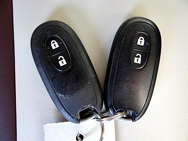 ＭＲワゴンＷｉｔ ＸＳ　社外ナビ・テレビ　ＵＳＢ接続　Ｂｌｕｅｔｏｏｔｈオーディオ　アイドリングストップ　オートライト　ＨＩＤヘッドライト　フォグランプ　プッシュスタート　スマートキー　純正アルミホイール（26枚目）