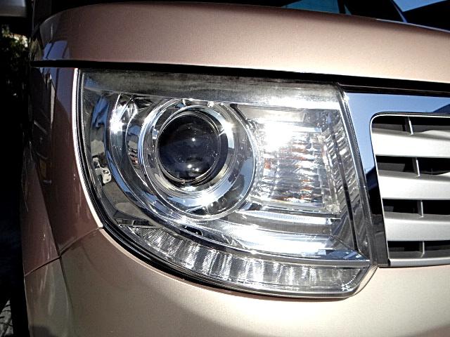 ＭＲワゴンＷｉｔ ＸＳ　社外ナビ・テレビ　ＵＳＢ接続　Ｂｌｕｅｔｏｏｔｈオーディオ　アイドリングストップ　オートライト　ＨＩＤヘッドライト　フォグランプ　プッシュスタート　スマートキー　純正アルミホイール（36枚目）