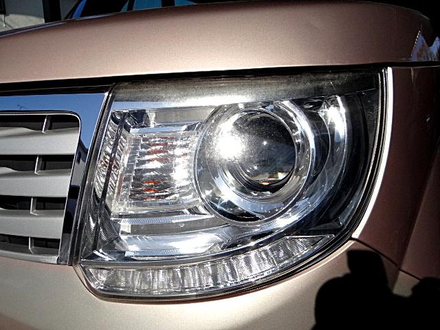 ＭＲワゴンＷｉｔ ＸＳ　社外ナビ・テレビ　ＵＳＢ接続　Ｂｌｕｅｔｏｏｔｈオーディオ　アイドリングストップ　オートライト　ＨＩＤヘッドライト　フォグランプ　プッシュスタート　スマートキー　純正アルミホイール（37枚目）