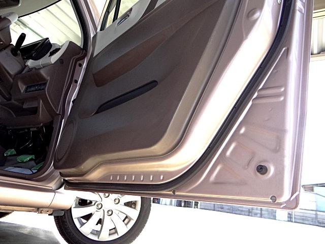 ＭＲワゴンＷｉｔ ＸＳ　社外ナビ・テレビ　ＵＳＢ接続　Ｂｌｕｅｔｏｏｔｈオーディオ　アイドリングストップ　オートライト　ＨＩＤヘッドライト　フォグランプ　プッシュスタート　スマートキー　純正アルミホイール（44枚目）