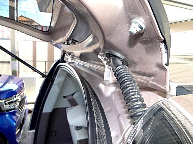 ＭＲワゴンＷｉｔ ＸＳ　社外ナビ・テレビ　ＵＳＢ接続　Ｂｌｕｅｔｏｏｔｈオーディオ　アイドリングストップ　オートライト　ＨＩＤヘッドライト　フォグランプ　プッシュスタート　スマートキー　純正アルミホイール（45枚目）