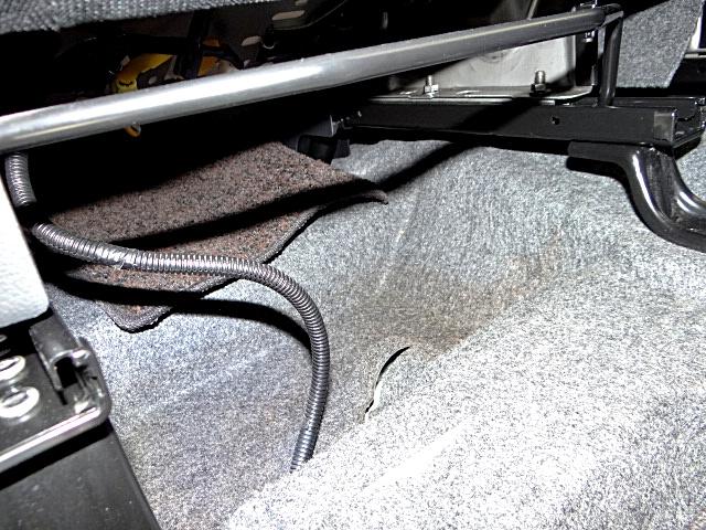 eKスペースカスタム カスタムG 純正ナビ・テレビ 全方位モニター アイドリングストップ 横滑り防止 踏み間違い防止 ETC プッシュスタート スマートキー オートスライドドア HIDヘッドライト フォグランプ 純正アルミホイール(46枚目)