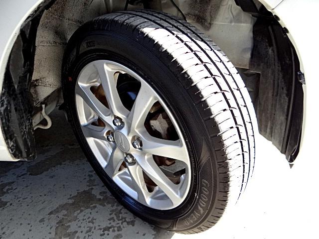 ミライース Ｘ　ＳＡＩＩＩ　社外ナビテレビ　Ｂｌｕｅｔｏｏｔｈオーディオ　バックカメラ　アイドリングストップ　オートマチックハイビーム機能　スマアシＩＩＩ　障害物センサー　リモコンキー　ＬＥＤヘッドライト　純正車外アルミホイール（31枚目）