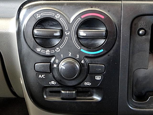 ＮＶ１００クリッパーバン ＤＸ　２速発進　前席パワーウインドウ　オーバーヘッドコンソール　リモコンキー　オートライト　横滑り防止　リヤワイパー（30枚目）