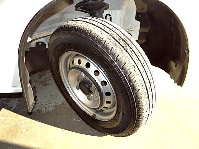 ＮＶ１００クリッパーバン ＤＸ　２速発進　前席パワーウインドウ　オーバーヘッドコンソール　リモコンキー　オートライト　横滑り防止　リヤワイパー（35枚目）