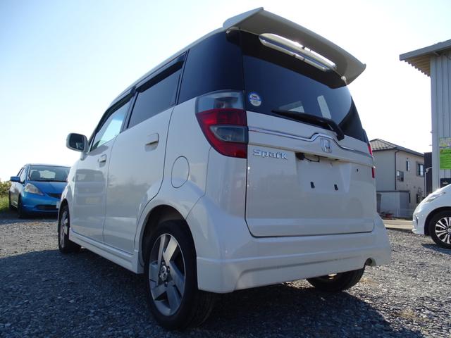 ゼストスパーク Ｗ　ＨＩＤ　スマートキー　ワンオーナー　大型ゲートスポイラー　スパーク専用アルミホイール　バックカメラ　ブルートゥース　ＯＢＤ診断済み（4枚目）